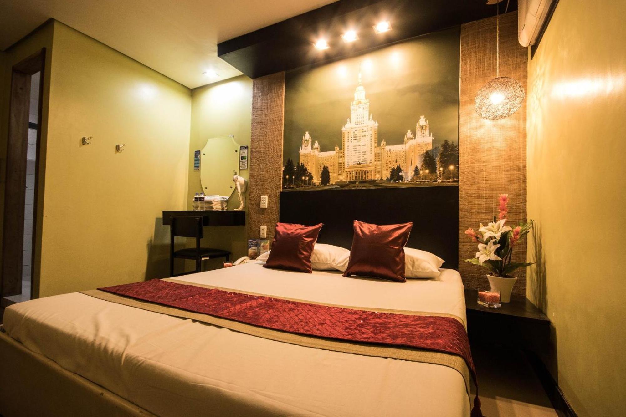 Hotel Dreamworld Araneta Cubao Exterior photo