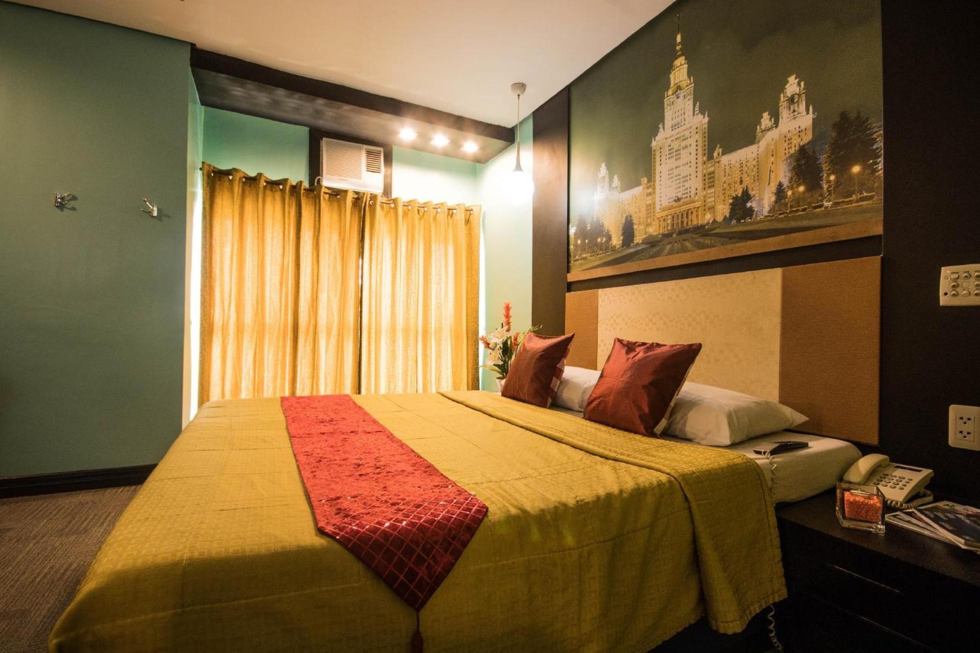 Hotel Dreamworld Araneta Cubao Exterior photo